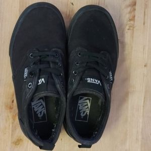 Kids Van's black shoes sz youth 13